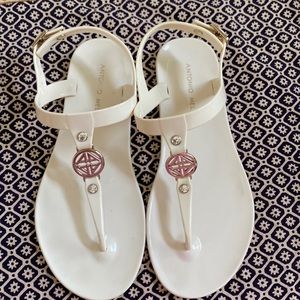 Antonio Melani size 6, emblem jelly sandals